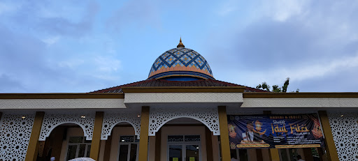 Masjid Jami' Al Itqon: Tempat Ibadah yang Menghargai Tradisi Cilacap